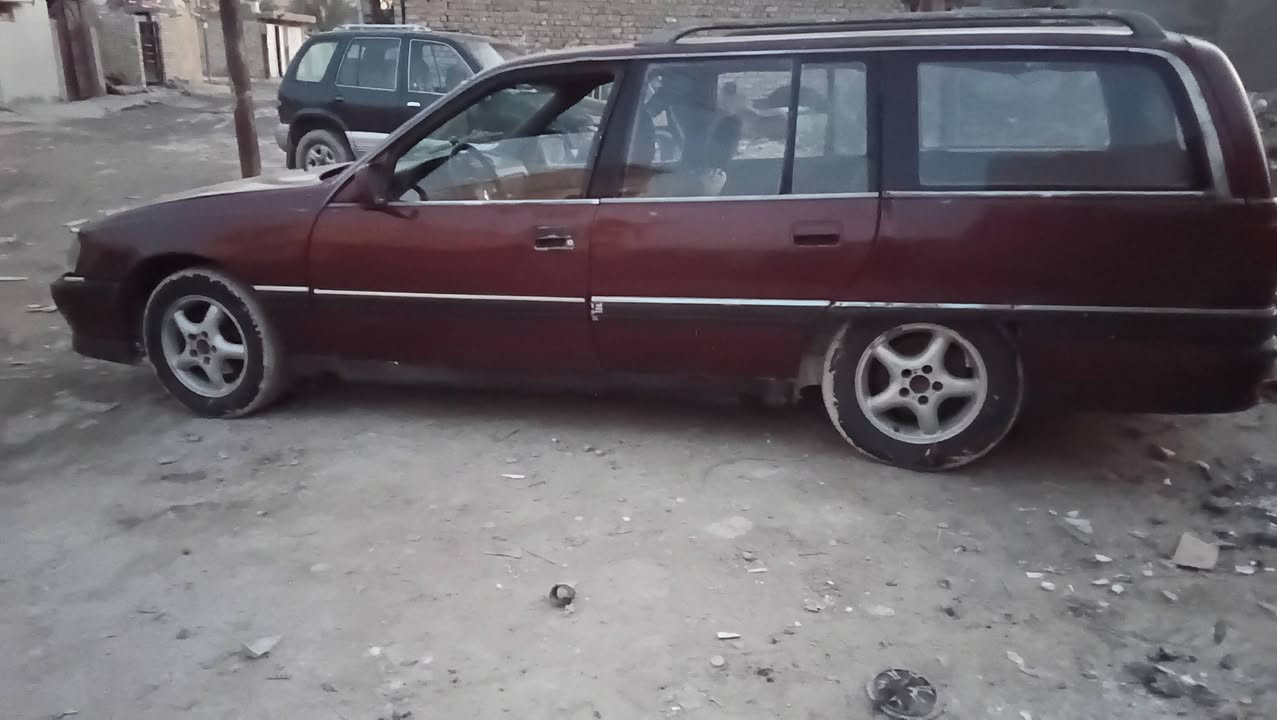 السلام عليكم سابيه اوبل موديل ٩١ بغداد الامين الثانيه سعر ١٤ ورقه رقم الهاتف ***********
