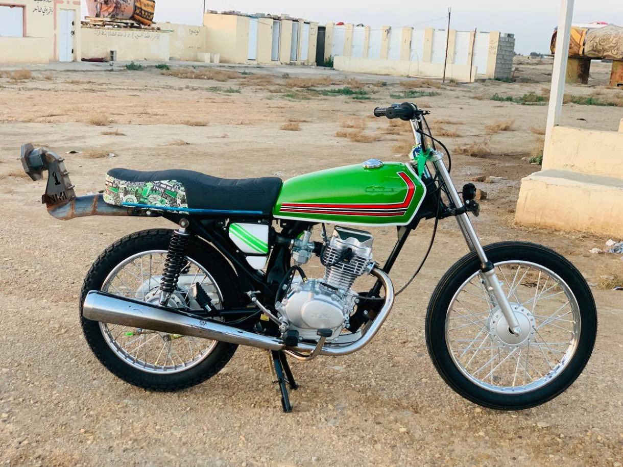 السلام عليكم نامه شلامجه تعمير صارلي ٢٠ يوم من شديتها كفاله اوراقها اصولي شاصيها ٢٠١٥ فقط عيبها لحيم كما موضح بصوره مكانها ديوانيه_قضاء البدير رقم الهاتف ***********
