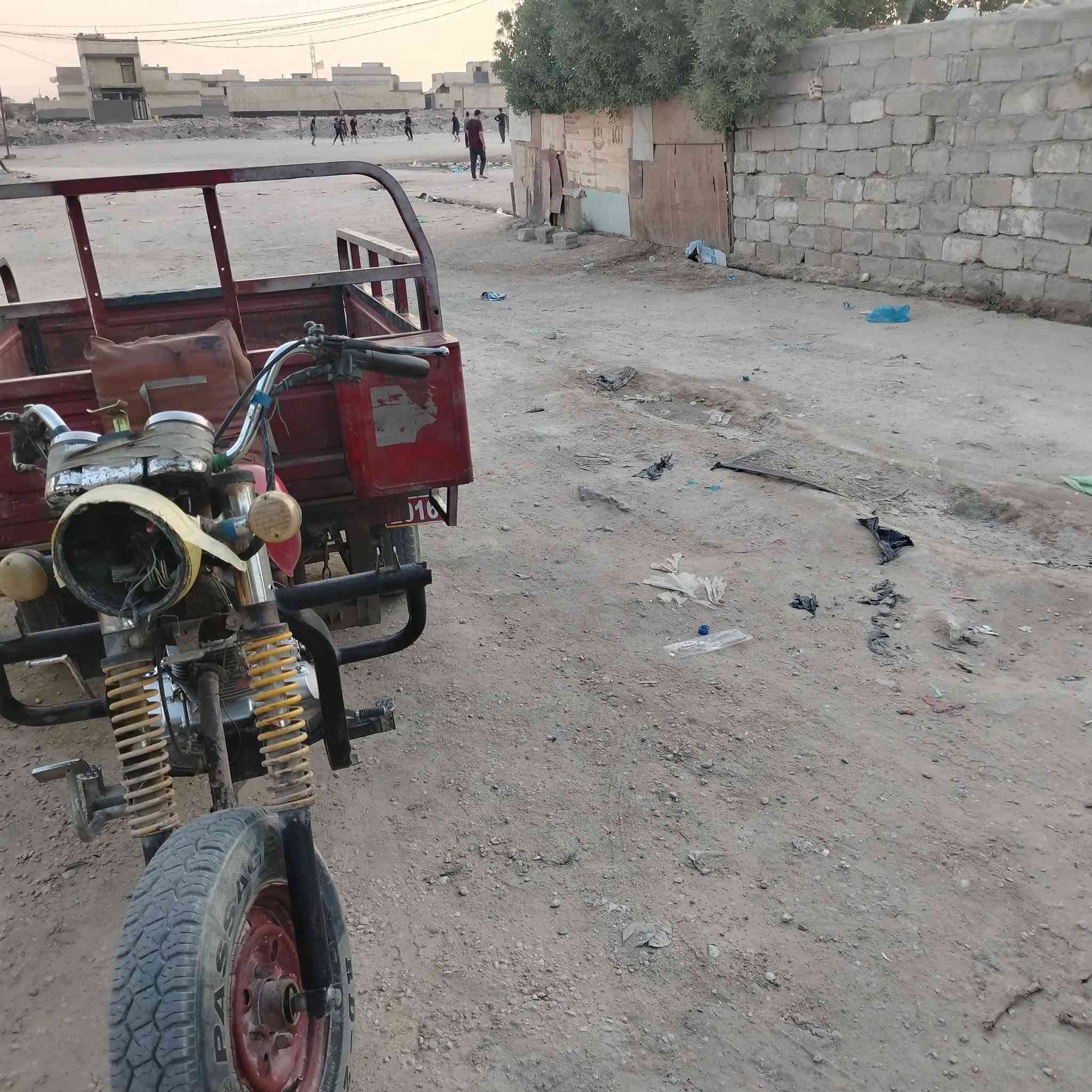 سلام عليكم ستوته دايون موديل ٢٠١٦ مكينه واكسن كير خير من الله كهربائيات شغاله تخم تاير سلف جديد باتري جديد ستوته جاهزه العنوان كربلاء *********** سعر ٦٠٠
