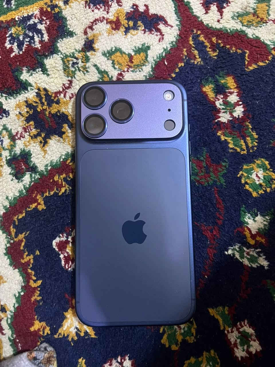 سلام عليكم ايفون 17 برو ماكس البيع مشحون 20 مره السعر 1850 وبي مجال لاتصال ع رقم ***********
مكان بابل
