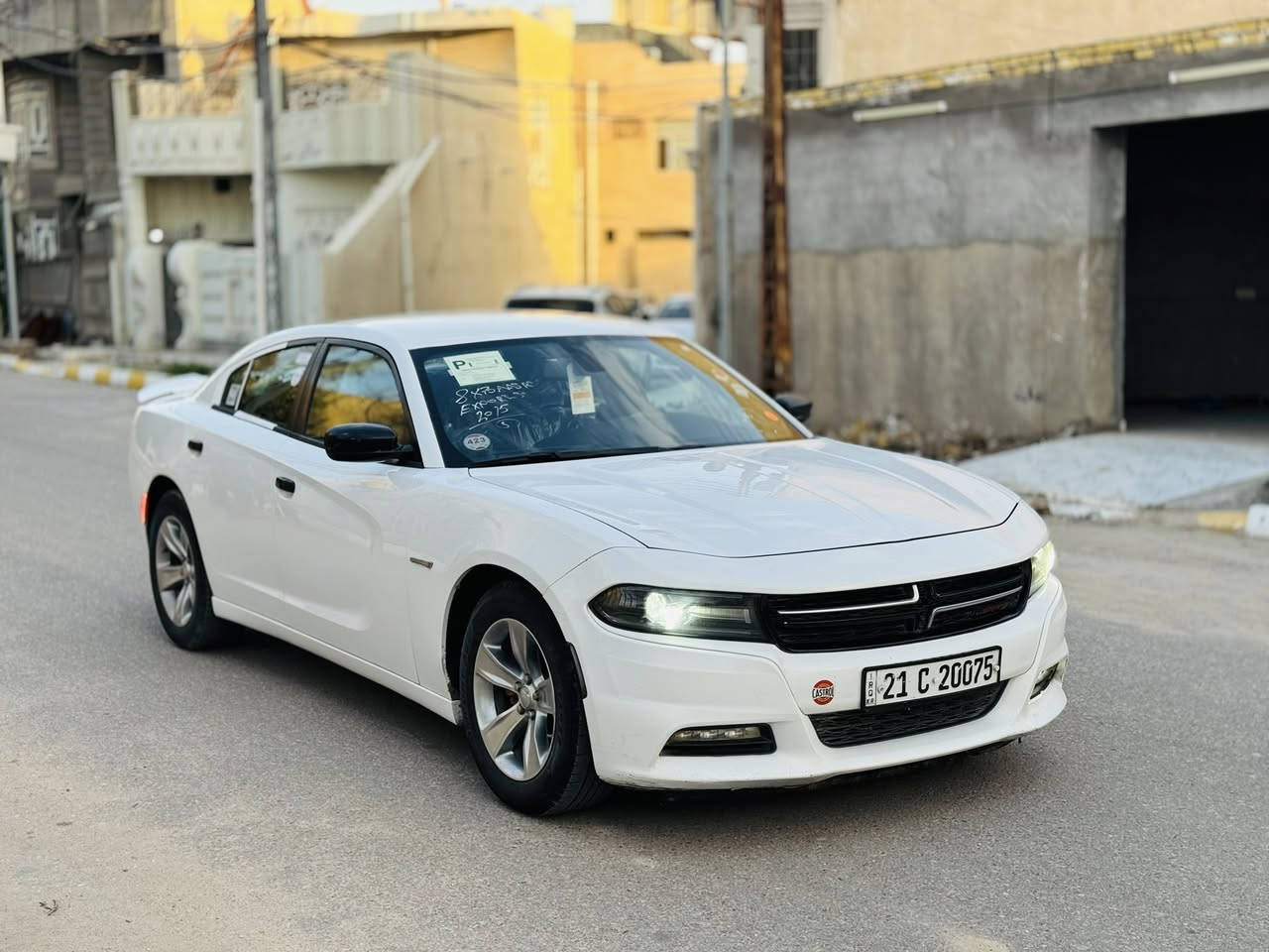 السلام عليكم
جارجر 2015 اصل وارد كندي رقم سليمانية مداور ثاني يوم راعية يمي كفاله عامة عدا كارت بسيط مقدمه بنيد جاهزه مكينة كير حداديه تبريد تخم تاير اكسن مامشتغله خط ماشية 200 شاشه جبيرة وكامرة احلا من صور بدون شخوط او بارد
مكان السيارة:الناصرية :مركز
السعر 188وبيه مجال 
***********
