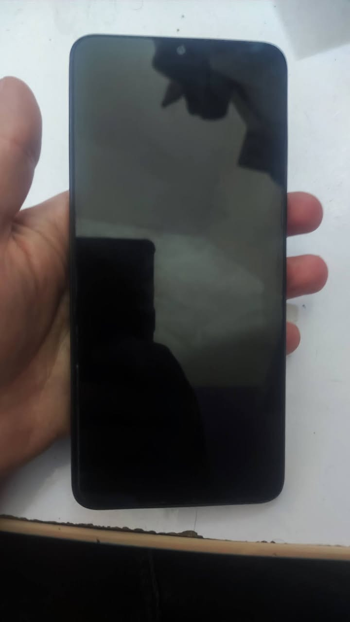 السلام عليكم
جهاز ريدمي للبيع وياة كارتونة +شاحنة 
الجهاز مفتوح مبدل بطارية اصلية 
الجهاز: Redmi 13C
النظام: MIUI Global 14.0.6
أندرويد: Android 13
سعة التخزين: 256 GB
Ram 8
السعر اريدة ب٨٠ الف 
مع العلم الجهاز بحالة نظيفة جداً


**إذا كنت صاحب هذا الإعلان وتريد حذفه لأي سبب، رجاءا أرسل رسالة إلى الدعم الفني**