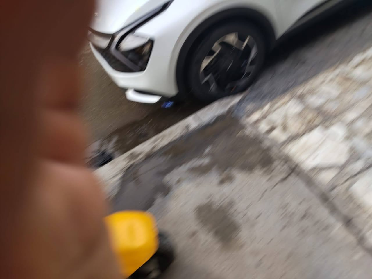 كيا سبورتج للبيع موديل 2025 مكفوله كفاله عامه فول مواصفات فتحه بصمه بصمتين تشغيل عن بعد حساسات اماميه خلفيه نقطه بلمرايه العنوان بغداد البلديات رقم الهاتف  ***********
