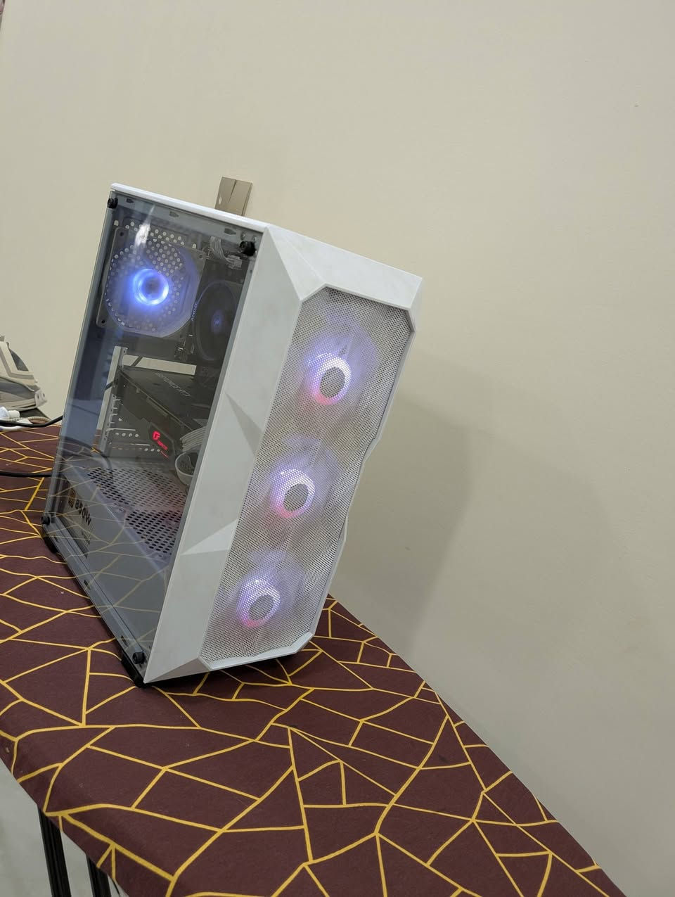 مناسبة لل2k تشغل كل الألعاب فريمات عاليه:
المعالج : Ryzen5 5500
كارد: Rtx 3070ti igame3x
الرام ddr4: 2×8gb
البورد: gigabyte b450m k
تخزين : 512ssd+512hdd sata
السعر بي مجال 
تواصل خاص او واتساب
***********
