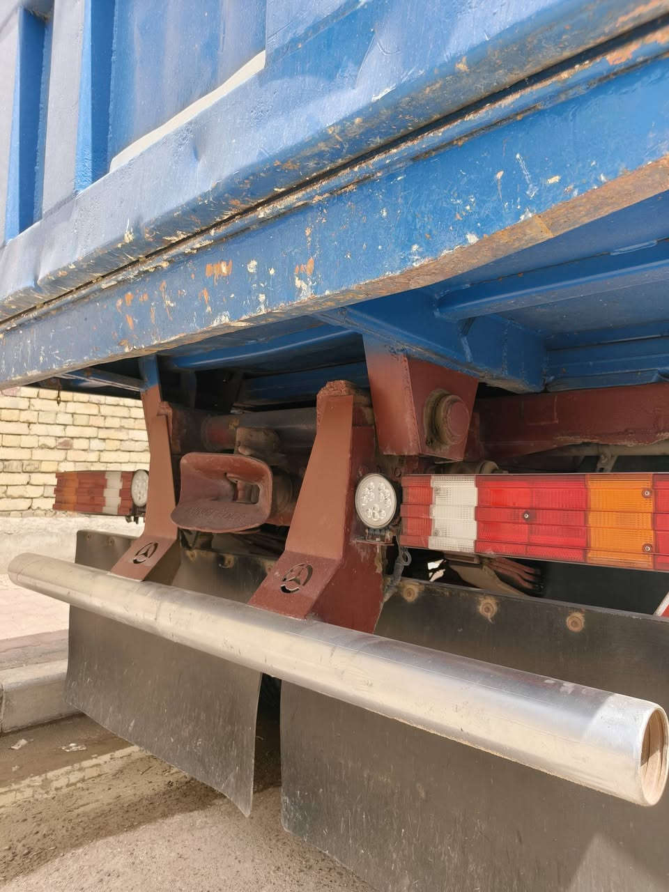 سلام عليكم بدي للبيع مال تك طول 4ونص بلادي دبل شاصي ابو الحنيه جك 5 بستم بدون نضيح دهن البدي من وره مسويله شفت مال بدي مايلر يعني حطها بنهر ونسف انسه الميله ادخل لصور وشوف الفديوات للبيع او مراوس بدي مايلر مال قجمه العنده مايلر ينزل صورته ***********
