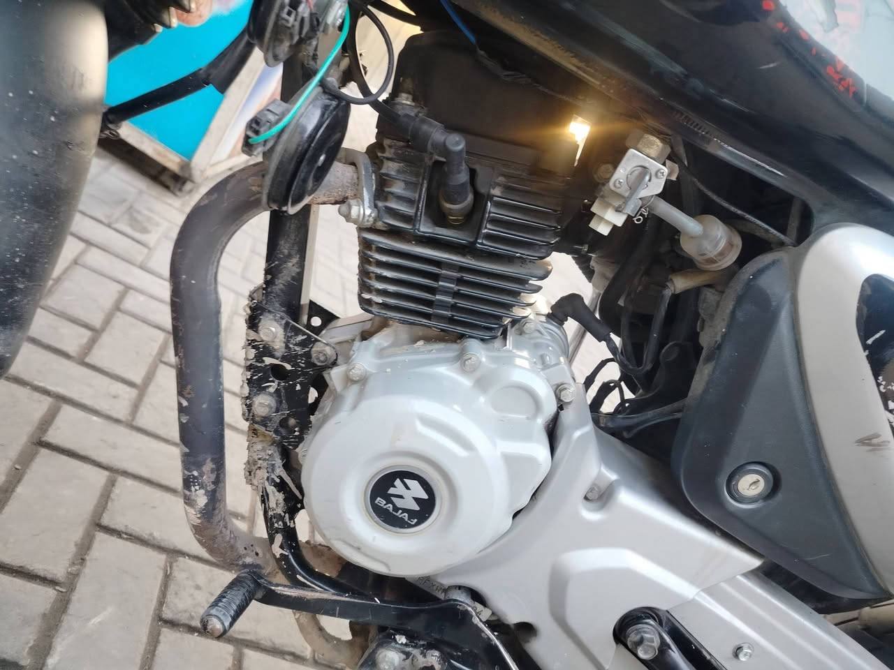 سلام عليكم عندي بوكسر للبيع دراجه مجفته تجفيت شركه سعر 2250 رقم الهاتف *********** شارع الكفاح
