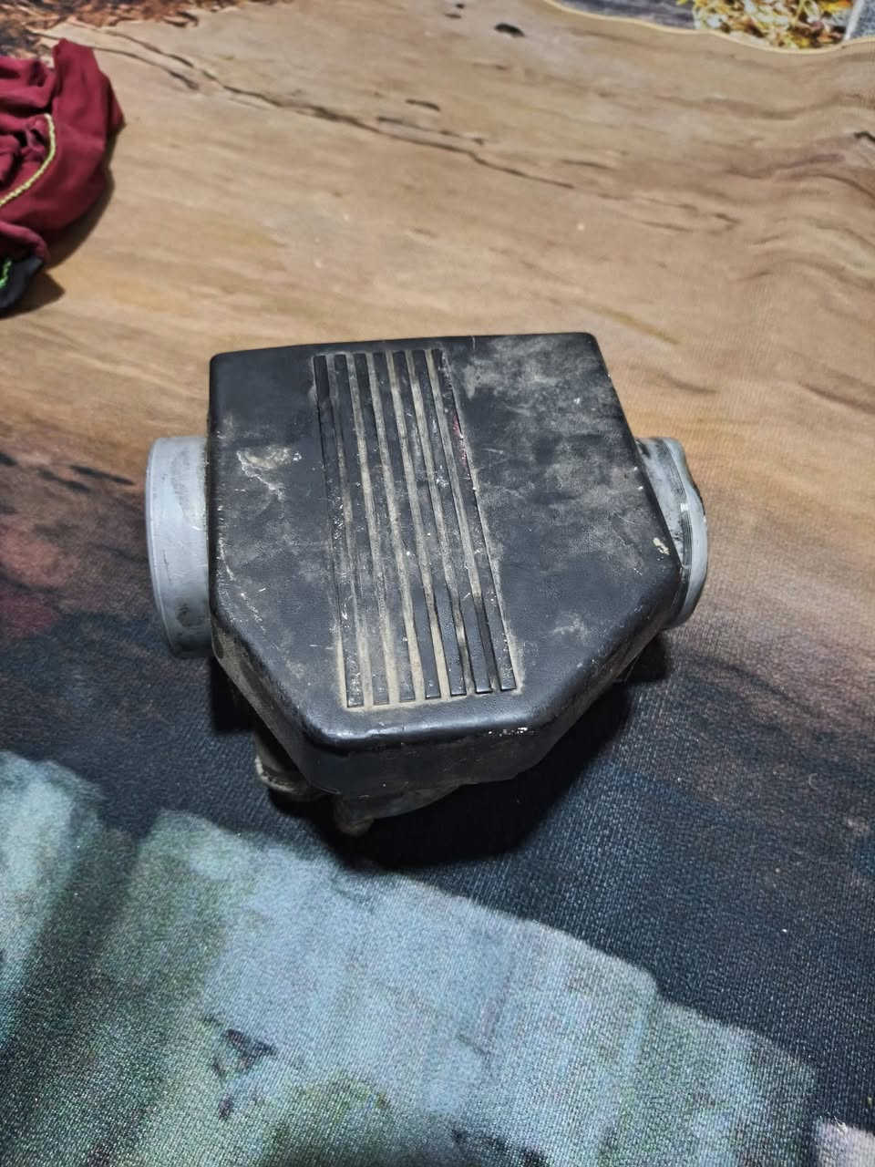 ارفيو شغال شرط بي إم 535 
سعر 200 ألف العنوان موصل جانب الايمن 
***********
