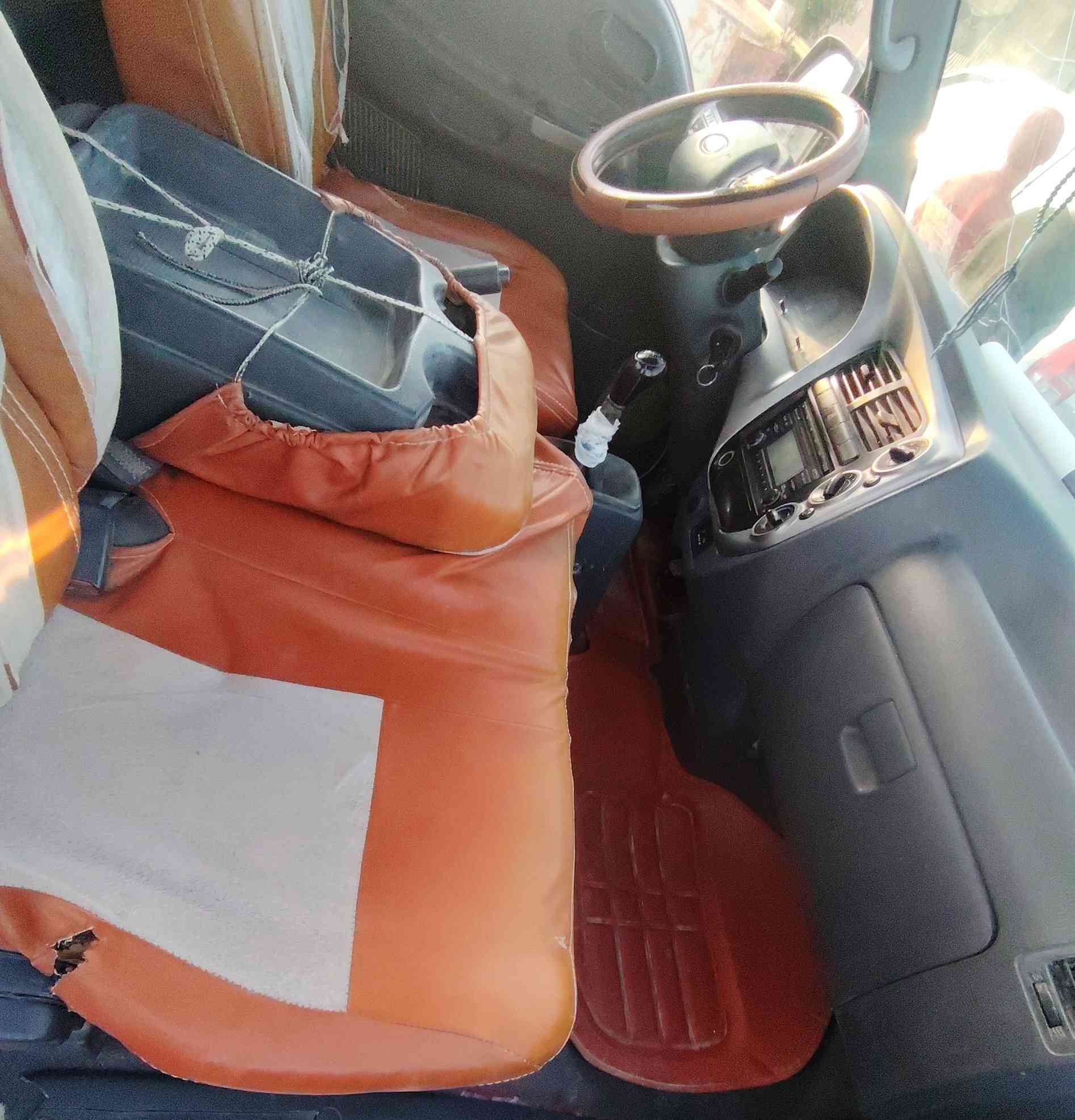 السلام عليكم للبيع او المراوس كيا حمل موديل 2015 السياره جديده كفاله رقم ذي قار  سنويه لل2027 مكان السياره الفجرالسعر 110  الشراي يتصل اوبالخدمه ***********
