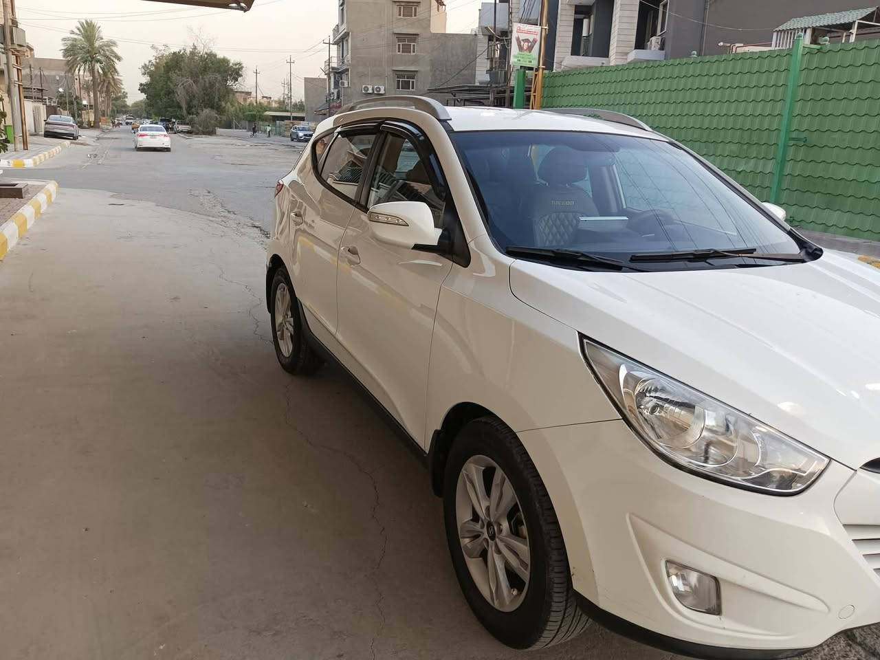 السلام عليكم
توسان 2011 خليجي
رقم اربيل 
كير مكينه حداديه تبريد خير من الله
جاملغ ايسر اصلي مبدل نفس لون
الدعاميه الاماميه مصبوغه بدون اي دواخل شرط الفحص والسيارة لاتخلو من بارد وتكحيل ورصعات وشخوط
اخوان اني رجال جبير بالعمر غير متواجد ع الفيس او عندي واتساب شراي  خابرني وبيك خير ودلل وسعرها مناسب السياره
***********
***********
