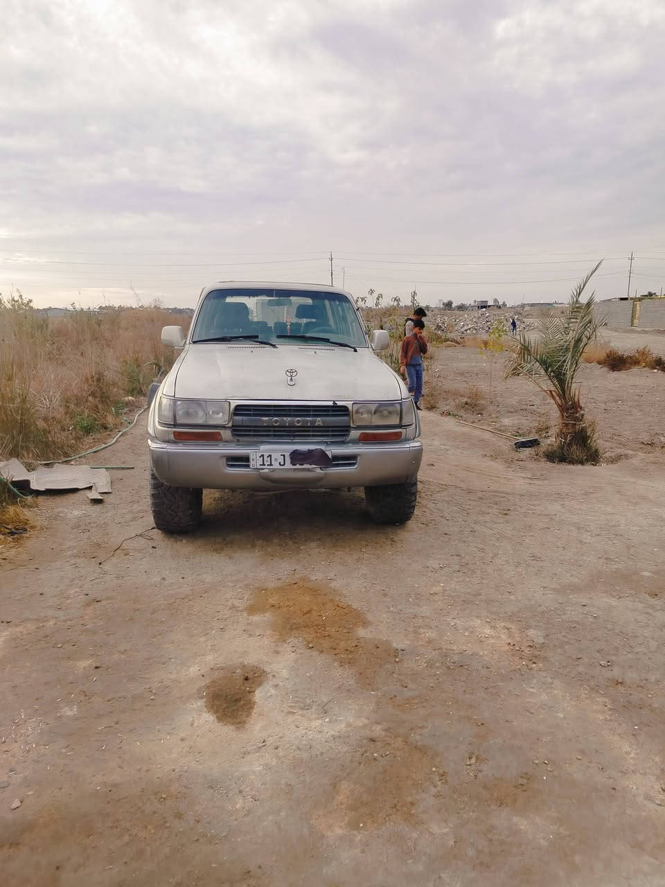 السلام و عليكم لاندكروز موديل 91   بغداد مكان السياره بابل  الاستفسار***********  سعر 50 وبيهة مجال
