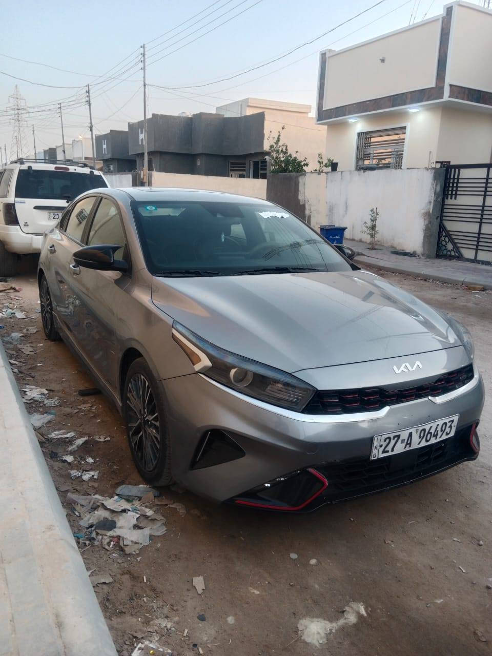 كيه فورتي 23
امريكي فول 1/1
جي تي 
ماشيه 36الف 
كفاله تقرير  
محرك دوش
 السعر 160 مجال قليل 
***********
