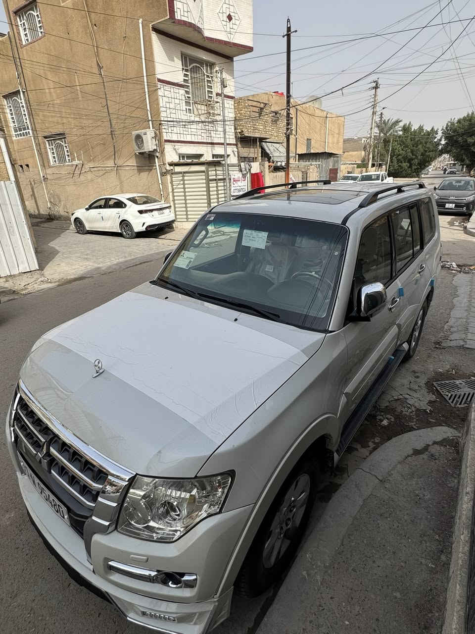 السلام عليكم باجيرو
حبتور فول موصفات 
بيه صبغ جاملغ باب مفتوح ول ثاني بارد فقط بدون تبديل  
بدون تحديث بلادي 2015
السعر 153$
اي ستفسار ***********
