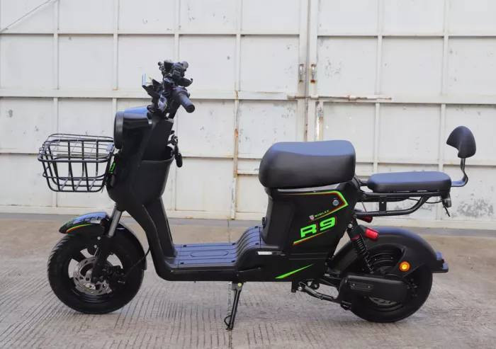 حصريا لدى وكالة HVS ebike
دارجة كهربائية نوع R9
5 بطارية 32 امبير انتاج ٢٦
بصرة عشار شارع ابو الاسود مجمع الفرقان
جملة مفرد
*********** واتساب فقط
