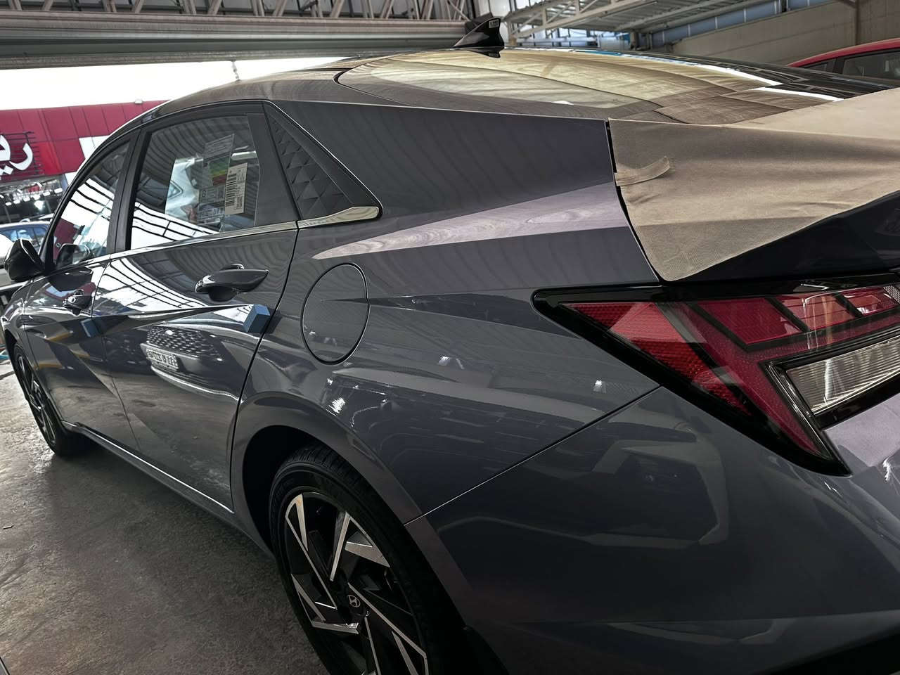 وصلنا هذه الجمال موديل ٢٦ صفر كيلو متر محرك ٢٠٠٠ موصفات بلو فول الفول ٣٢ مليون قفلها
***********
