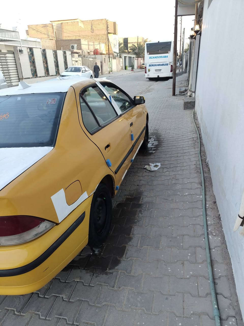 سلام عليكم  شباب سمند موديل 2011 ناطق سياره مابيه اي ضربه ولا خياس رقم بغداد مداور ثاني يوم سياره جديده مكينه بل كارتون مصعده لاتنقيص لاتبخير كير جديد سياره مامطلوبه تأخذه مصفره تبريد ثلج تأيرات البارحه شديت تخم كارتون فول زنون شادله شاشه وكامره بك سياره حيل متعوب عليه سعره 33 مكانه نجف ***********
