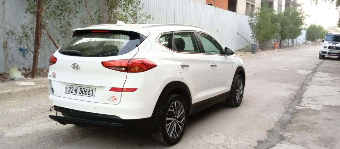 سلام عليكم للبيع توسان 2020 رقم اربيل دولي تحويل مباشر او وكاله ابيع ع حادثه شغاله وتمشي. تبريد تدفها كله شغال فوول عده البنور رامه السعر 145 وبيها مجال ولاستفسار 
***********
***********
