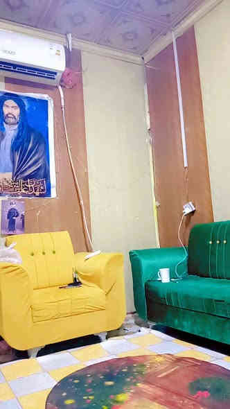 سلام عليكم
بيت وقف سني غير مسجل البيوت كله مسجل بس انه ممسجل مضمون تروح تتئكد بنفسك من المقاطعه بلوقف يله ابيعلك
مساحته البيت 50متر مربع الواجه 4متر والنزال 12وربع
السقف سندويج بنل الارضيه كله سراميك البيت جاهز مناقص شي ابد يتكون البيت من غرفه وهول ومطبخ وحمام  وحديقه زغيره المطبخ كله سراميك للسقف الحمام كله سيراميك للسقف كله سقوف ثانويه البيت مرته مال عائله زغير العنوان التنومه قرب الجسر لايطال شارع الرسول 
يبعد عن الكورنيش 800متر تقريبن كلشي يمك قريب مدارس صيدليه اسواق افران لاستفسار خاص السعر 17مليون
***********
