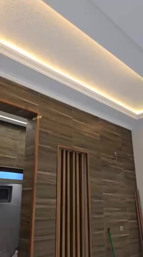 ✨لمسه فن للديكورات الحديثة✨ إذا تريد بيتك يطلع بشكل راقي ومميز إحنا نحققلك الفكرة بأدق التفاصيل 👷‍♂️🎨 جبسون بورد بتصاميم عصرية،  داخلي  بأجمل الألوان، سقوف ثانوية تضيف فخامة للمكان، بديل الخشب وبديل الرخام بأحدث الموديلات، وتغليف جدران بلمسات أنيقة ✨ نشتغل بدقة والتزام وبأسعار مناسبة وجودة مضمونة 💯… ذوق وإبداع بكل زاوية 🔥 اي استفسار او سؤال الاتصال برقم الهاتف الموجود 
***********
