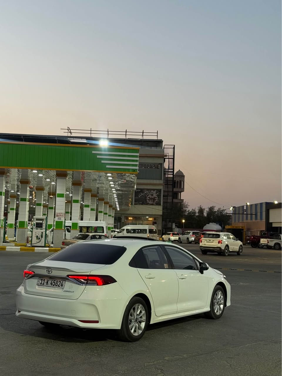 للبيع فقط كورلا ٢٠٢٥ اقساط ستقطاع مباشر راعيها جاهز للوكاله و التحويل بعد انتهاء المده كفاله ضربه وتبريد و صبغ بيها مكانين بارد صغار ما مبينات BDR
سياره جديده كلش ماشيه25
فول مواصفات
فتحه
كشن حلد
تبريد قطعتين
موصفاتها معروفه
السعر 134 ورقه
مكانها البصرة الطويسه 
*********** البصرة, العراق
