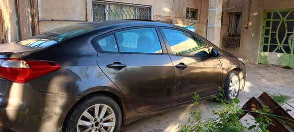 سيراتو 2014 وارد خليجي
ماشية ٣٢٠الف 

بيها شخوط خالية من الصبغ
***********
