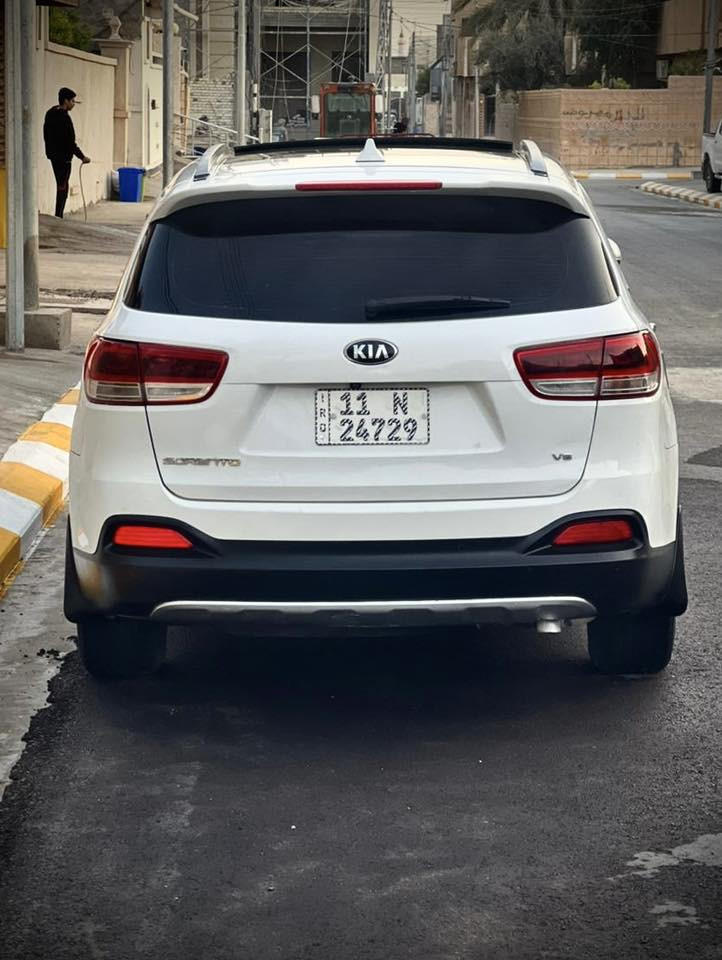 #سورنتو 2015 شكل 17
البيع 

ماشيه 98

مكفول من صبغ وضربا. وتبديل. فقط. ملحضه بصيطه بل جاملغ موضحه. 

رقم بغداد بسمي  مجدد ال 2031
مواصفات 
بانوراما

بصمه 

لد ترحيب 

مكينه ٦ سلندر    مفتوح 

جلد 

كشنات كهربائه عدد ٢

بردات جانبيه 

ويل كروم 

مري شفط 

٣قطع  تبريد 

7راكب

لايت زنون 

حساس امامي وخلفي 

لد امامي وخلفي 

كامرا  دوارة 

شاشه 

باقي موصفات المعروفه 

مكان السيارة الانبار الفلوجة 

السعر 205 وبي مجال تعال كلب وقتنع 

ونتوالم   بالسعر ما اتعامل بالتفلون. 

***********
