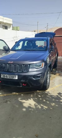 للبيع جيب 2018  فئة (تريل هوك)  مصبوغ حزام اثر شخوط فقط  بدون حادث لغو...