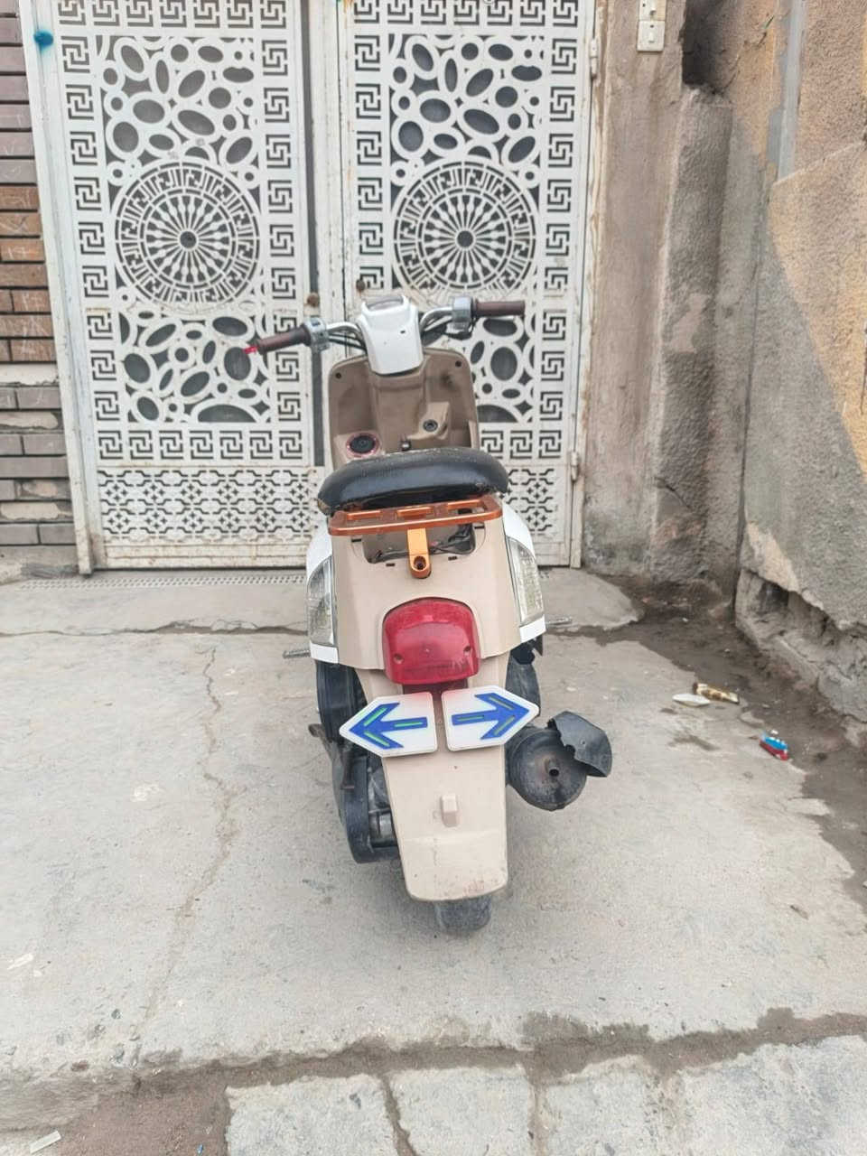 السلام عليكم دراجه بوليسي اوراقها كامله سعر 425 وبيها مجال مكان بغداد الشعب ***********
