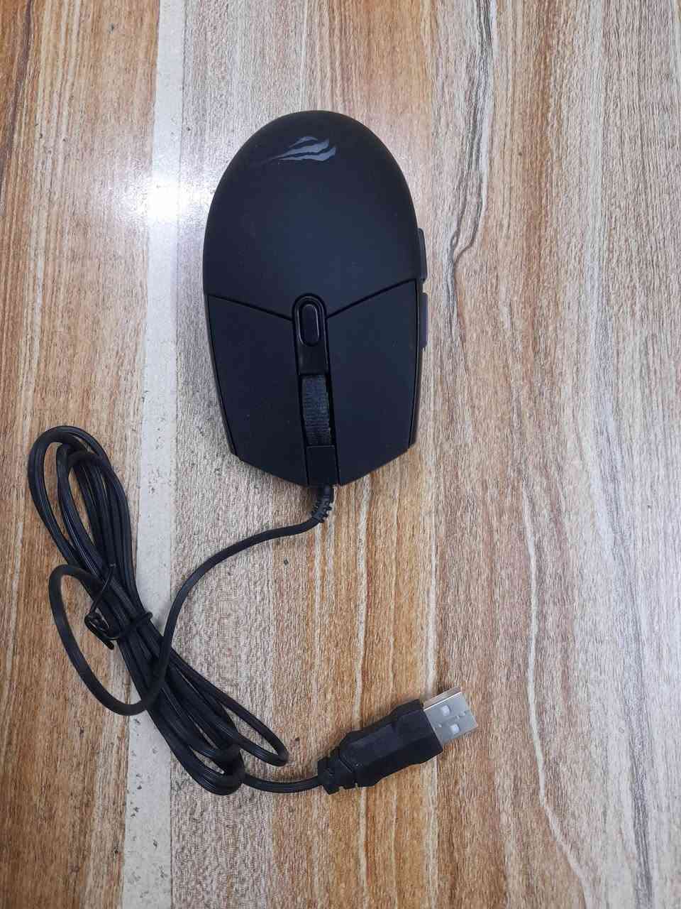 كيبورد وسماعة وماوس للبيع جديد


**إذا كنت صاحب هذا الإعلان وتريد حذفه لأي سبب، رجاءا أرسل رسالة إلى الدعم الفني**