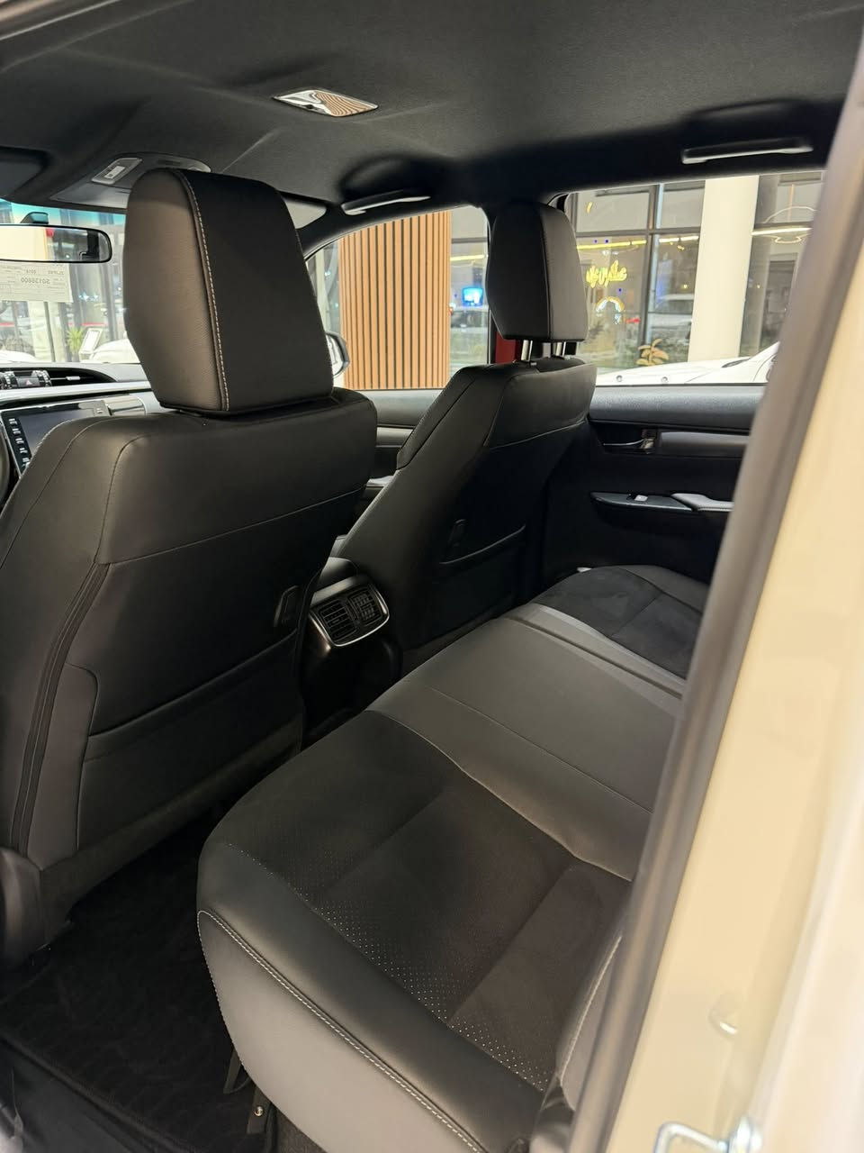 هايلوكس GR 2025 0KM ضمان تويوتا العراق سنتين صيانة مجانية ٣ سنوات ضمان كير ومحرك للحجز والاستفسار 
***********
