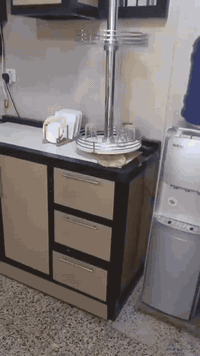 كاونتر مستعمل للبيع للتواصل ع الرقم واتساب 07718197397