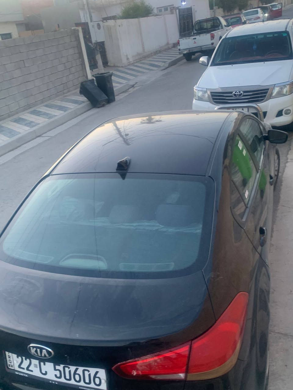 السلام عليكم
للبيع بسعر مناسب جدا 
كيا فورتي موديل ٢٠١٧ امريكي رقم دولي بسمي  سنويه  جديده  هزه جديده كير ومحرك شرط محرك ٢٠٠٠ دوش المرغوب ضرر بيها قطعه وحده سياره ناعمه وجديده 
المواصفات 
كروز سرعه 
كير ٣ انظمه
كشنات هيتر
هواي مواصفات ميحتاج اذكرها 
يرهم بيع ويرهم مراوس بكامري 
***********
,السعر ١١٢ وبيها مجال بسيط
