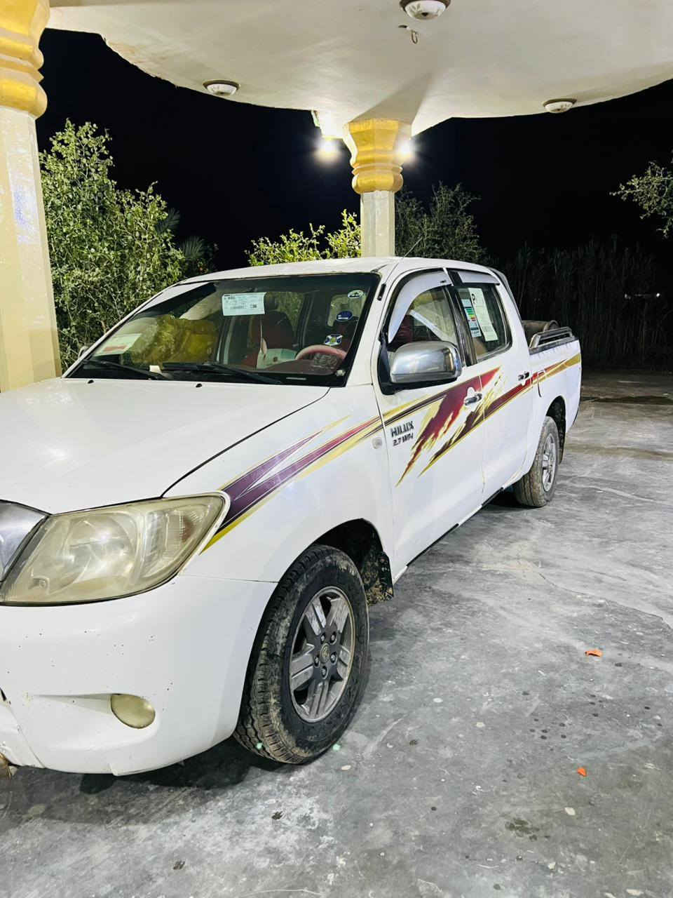 هايلوكس 2008 رقم ذي قار بسمي السعر ١١٠
***********
