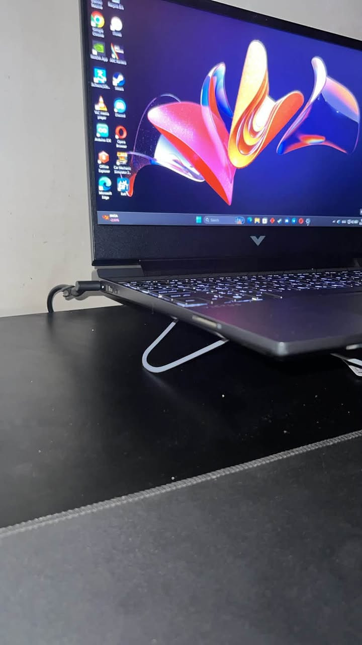 السلام عليكم شباب لابتوب للبيع HP Victus 15 ، جاهز للألعاب والشغل والدراسة.
المواصفات:
 المعالج: Core i5 (جيل 12)
 كرت الشاشة: GTX 1650
 الرام: 16GB DDR
 الهارد: 512GB SSD M.2
و انطيك وياها هديه كيبورد ميكانيكي و ماوس گلوريس موديل D
 و ماوس باد جبير هم.
حالة الجهاز كلش زينه شباب ومابي ولا شخط و حته حرارته حلوه بل العاب…
السعر ٧٥٠ الف وبي مجال بسيط
 المكان: [بغداد]

***********
