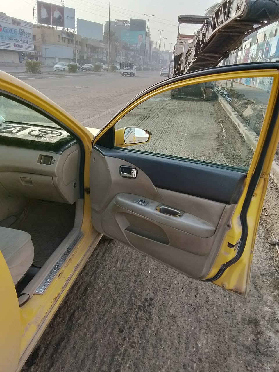 السلام عليكم من رخصه الادمن شيري A5 للبيع  مديل 11 محوره كورلا مشروع وطني سياره مصفره هيئه وغرامات سياره باسمنه تبريد شغال وباتري جديد  الحداديه 50 /100 تايرات جديده 
السعر 35.وبيها مجال بسيط
الاتصال // علئ الرقم
***********
