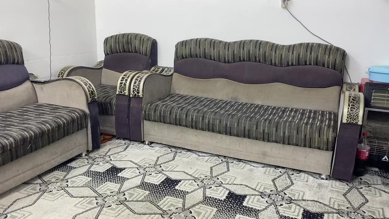 للبيع سعره 150 وبيه مجال


**إذا كنت صاحب هذا الإعلان وتريد حذفه لأي سبب، رجاءا أرسل رسالة إلى الدعم الفني**