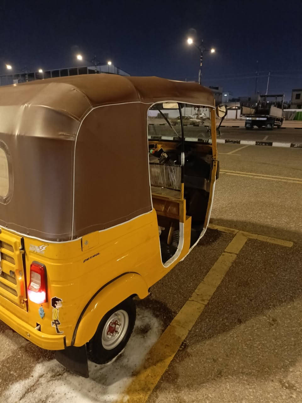 سلام عليكم تكتك لبيع موديل 19  شهر 12 تكتك رقم وسنويه مكينه مجفته تكتك خير من الله كشره بيه الغد حار وبارد زغير تكتك خير من الله  رجان اقره المنشور وبخدمتك اني
مكاني ميسان دور نفط  

***********
