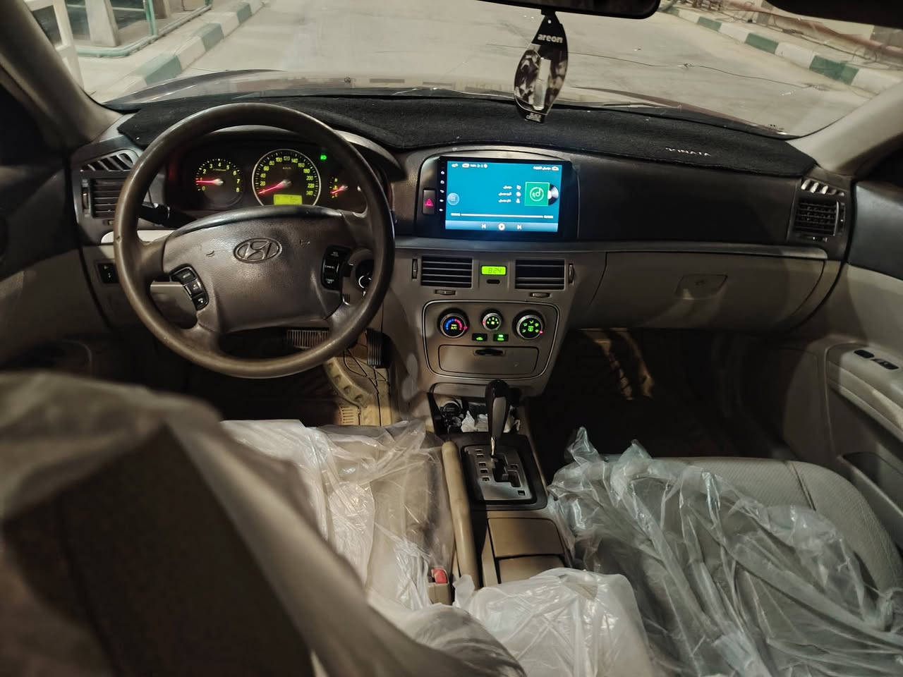 سوناتا خليجي  موديل 2006 مكفوله من الضربه فقط صبغ بدون معجون  حزام أثر جراد مكينه كير حداديه تايرات شرط مكينه رقمي *********** 2000سياره حيل جديده واحلا من صوره بعد  مكاني الديوانيه رقم واسط سنويه مجدده 2027 السعر اتصل ودلل
