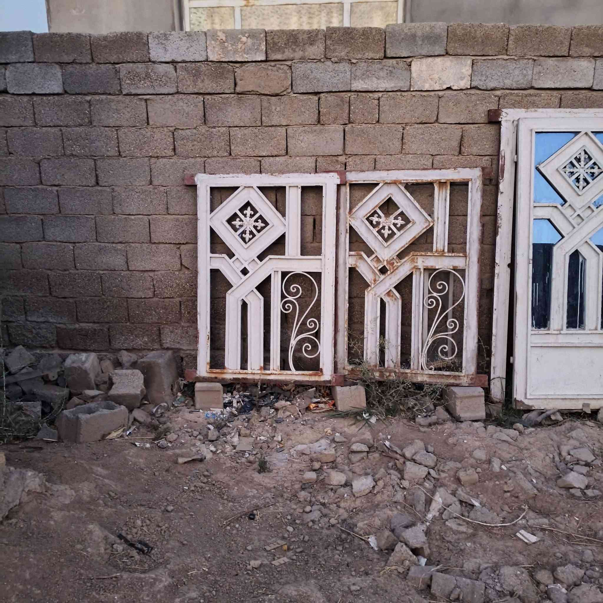 للبيع***********
