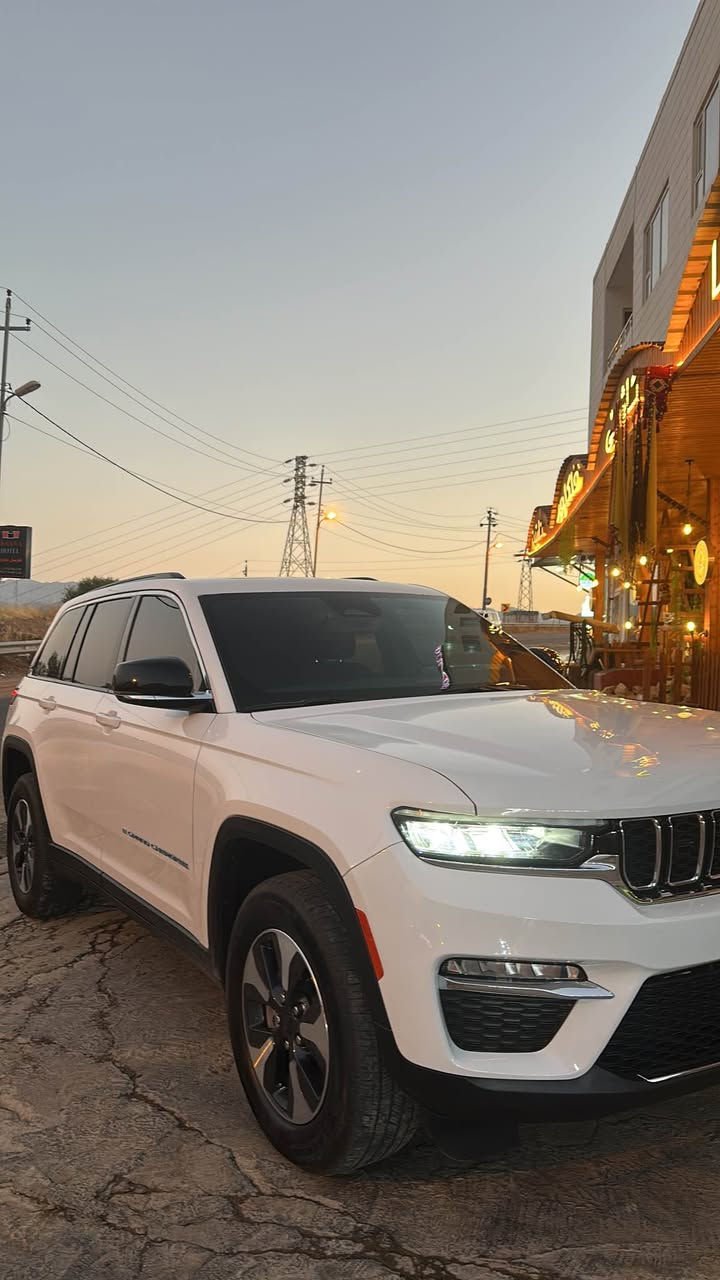 جيب 
بلاكن هايبرد
٣٠مايل ريفه جويه
٢قطعه بخ امريكي 
رقم تله فون:*********** دهوك, العراق
