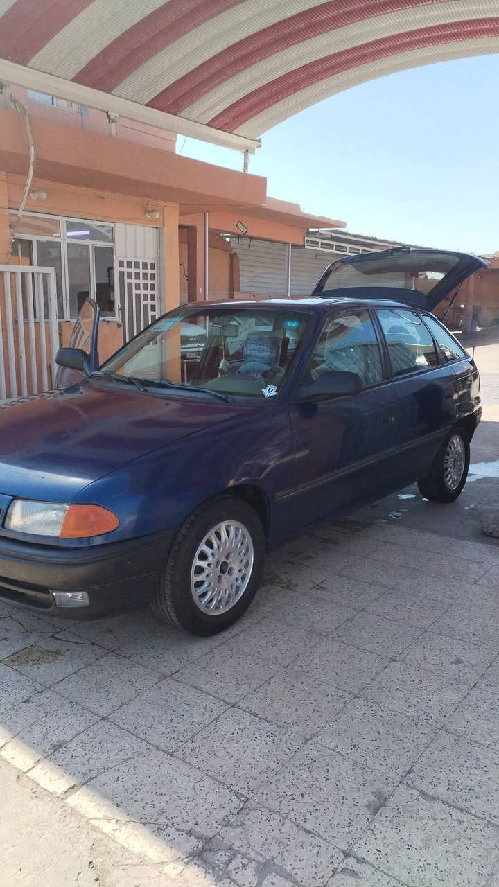 السلام عليكم استره حجم 20 سياره تخبل سياره مال جناي
شرط الوكاله وتحويل ترهم مروس بتكسي سعر السيارة خابرني وتدال ***********
