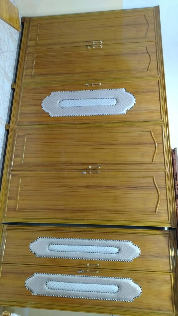 غرفه نوم جديده مامستعمل ابد لبيع با مليون و 125 
مكان جانب الأيمن أقرب نقطه داله  مدرسه الرحمه   الرقم الموبايل ***********
