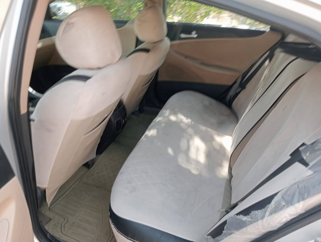 السلام عليكم ورحمة الله وبركاته سياره سوناتا للبيع موديل 11مضلع خليجي 2400 فول بطن تبريد قطعتين رقم اربيل نكليزي بسمي رقم الهاتف ***********
