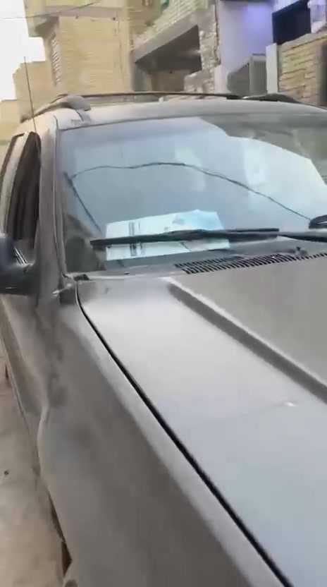 جيب للبيع موديل2000 صدر امامي خلفي جديد اقل من شهر بدلت صدر امامي خلفي جديد ابيعلك تنقص السيارة  مصبوغة عام بدون ضربة  للجمالية  مكان السيارة بغداد السعر عل تصال ***********
