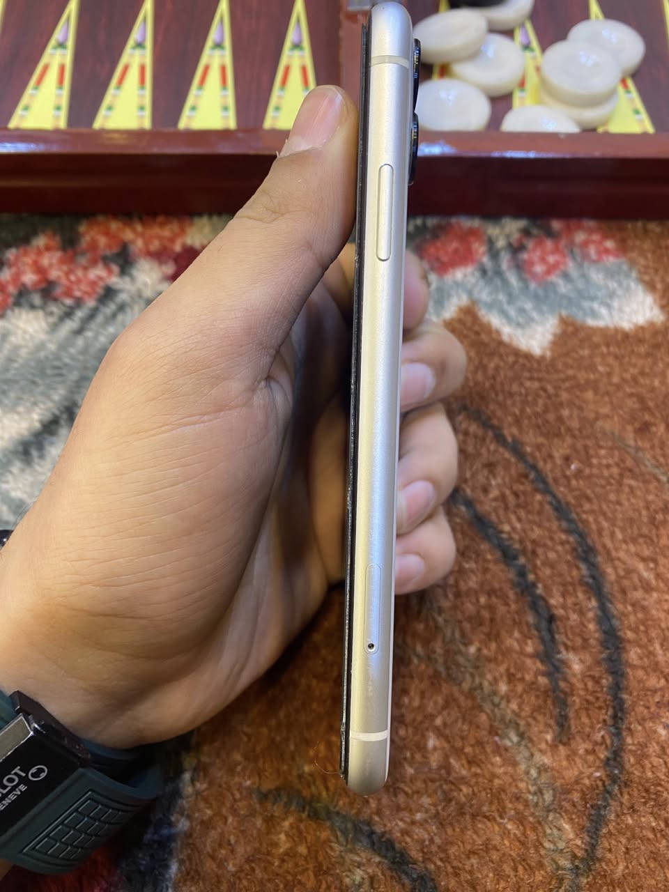 السلام عليكم ايفون 11 عادي الذاكرة 128 البطارية 98 نظيف كل شي مامبدل بي واي شخط مابي السعر 250 المكان بغداد


**إذا كنت صاحب هذا الإعلان وتريد حذفه لأي سبب، رجاءا أرسل رسالة إلى الدعم الفني**