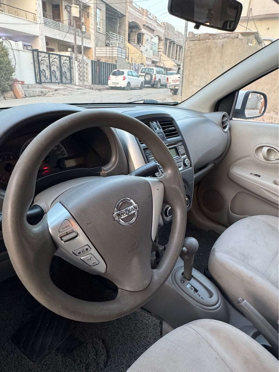 لاکشمیبای ۲٠۱۸ خەلیجی
فوول مواسەفات سوکان ڤۆلیۆم، یەدە نیکل، دەبل گێچ، ۲ جام کارەبایی

۲ چاملخی پشتەوەی بۆیاخە بێ ژورێ
تەزرە و تەعدیلی نییە
کەمێک دەنگی زنجیری هەیە بەلام بێ کێشەیە
مەکینەی نەکرایتەوە
سەیارەکی زۆر جوان و تازە مایتەوە
هیچ مەسرەفێکی تێدا نییە
غرامە و بەناو کردن بەشەرت
لەهەولێرم
سعری ۹۲ وەرەقەیە و مەعامەلە
٠۷٥٠٤٤۸۷۷۳۱
٠۷٥٠۸۲٥۸٤۸٥
کۆرەک & واتس ئەپ أربيل, العراق
