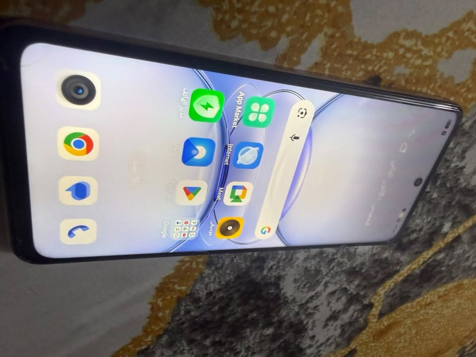 ريلمي c75 ذاكرة ٢٥٦جهاز جديد فقط مفتوح من الكارتونة السعر ٢٠٠ وبي مجال ***********
