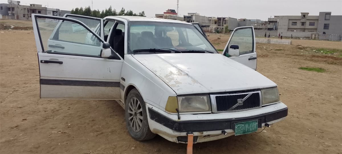 للبيع موديل 92 فالفو460 كير محرك شرط تحويل من الشرعي شرط كابون موجود بدون صبغ بدون ضرر طخم جديد وايرمنيه كله شغاله  سنويه خضره مخصص رقم عينه كلج جدد سياره مال بيت السعر 16 ورقه بيه مجال للشراي مكان موصل الايسر 
اي استفسار ***********
