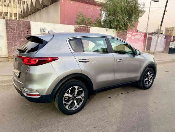 سبورتج 

للبيع
كيا سبورتج ٢٠٢٢ وارد امريكي حادث خلفي خفيف مبين بالصور ومصبوغ على كد الحادث يعني ربع قطعة  والدعامية الامامية طخه بسيطة وراجعه نفسها
بدون ارباك السيارة استخدام شخصي وماشية قليل 27 مايل يعني 44 كيلو
السيارة جديدة ما شاءالله وبالعافية ع ياخذها
السيارة مواصفات عادية
 رادار امامي توقف ذاتي عند الاقتراب شاشة كار بلي
مكينة ٢٤٠٠ gdi
قطعتين تبريد 
السيارة رقم اربيل الدولي وهزة جديدة وبااسمي السنوية كبل احولك سنوية
مكان سيارة بغداد صليخ
رايدهه 198 وبيه مجال بسيط
هذا رقمي
 ***********
