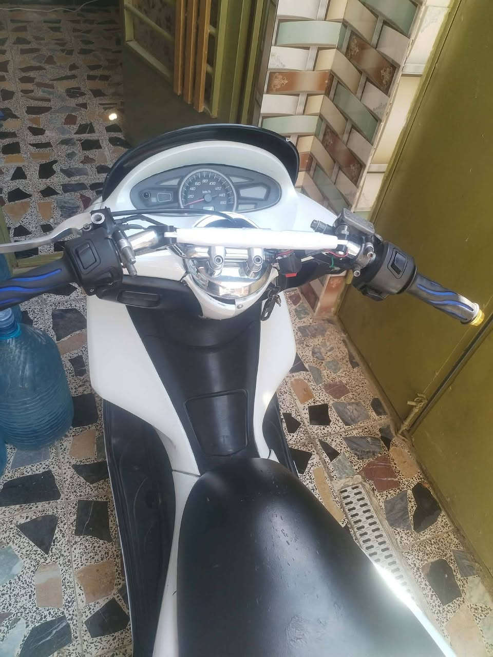 السلام عليكم بي سي اكس كفاله عامه السعر مليون وربع العنوان بغداد مدينة الصدر ***********
