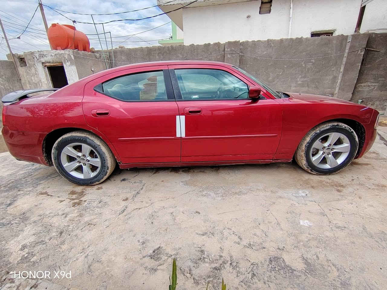 السلام عليكم...
جارجر 2009 
رقم بغداد هزة صارلهة شهر
جاهزة شغل واطلع وين ما جان عوزهة شي بسيط 
ضربتهة جاملغ امامي واخلفي 
المكان ديوانية. 
السعر 96... موبايل ***********
